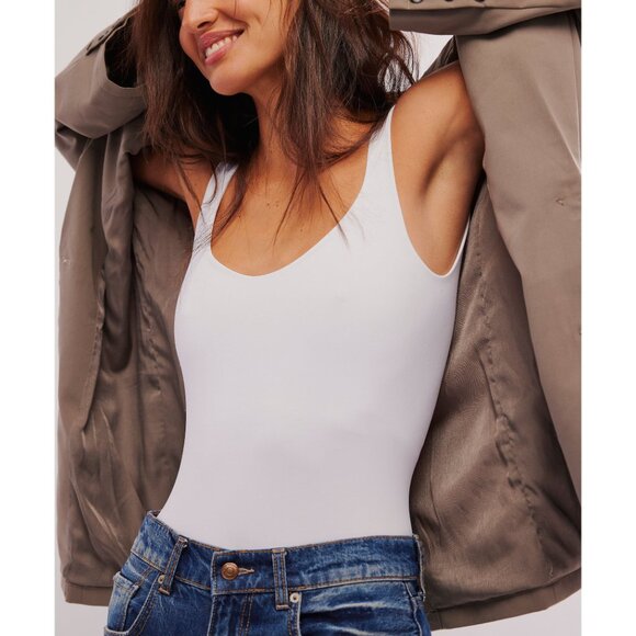 🎉LAST CHANCE🎉 FREE PEOPLE Clean Lines Bodysuit / White - Picture 1 of 6